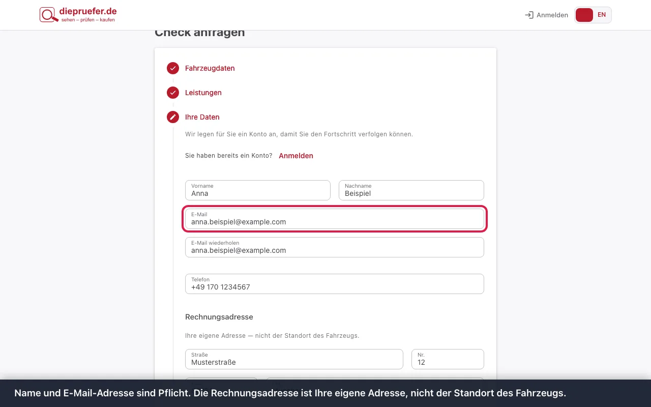 Schritt 5: Name und E-Mail-Adresse sind Pflicht. Die Rechnungsadresse ist Ihre eigene Adresse, nicht der Standort des Fahrzeugs.